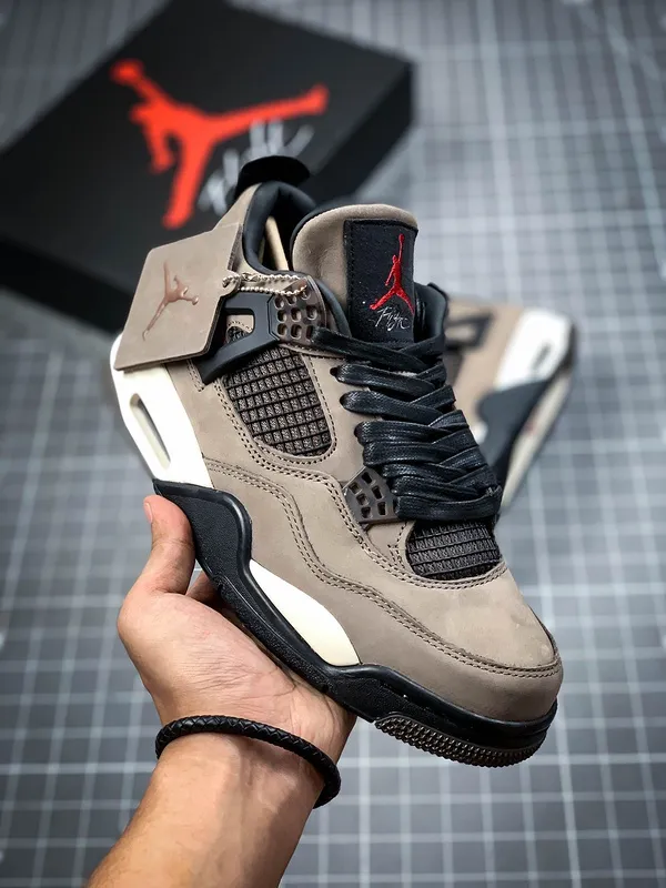 Jordan 4 Retro Travis Scott Olive  (4)